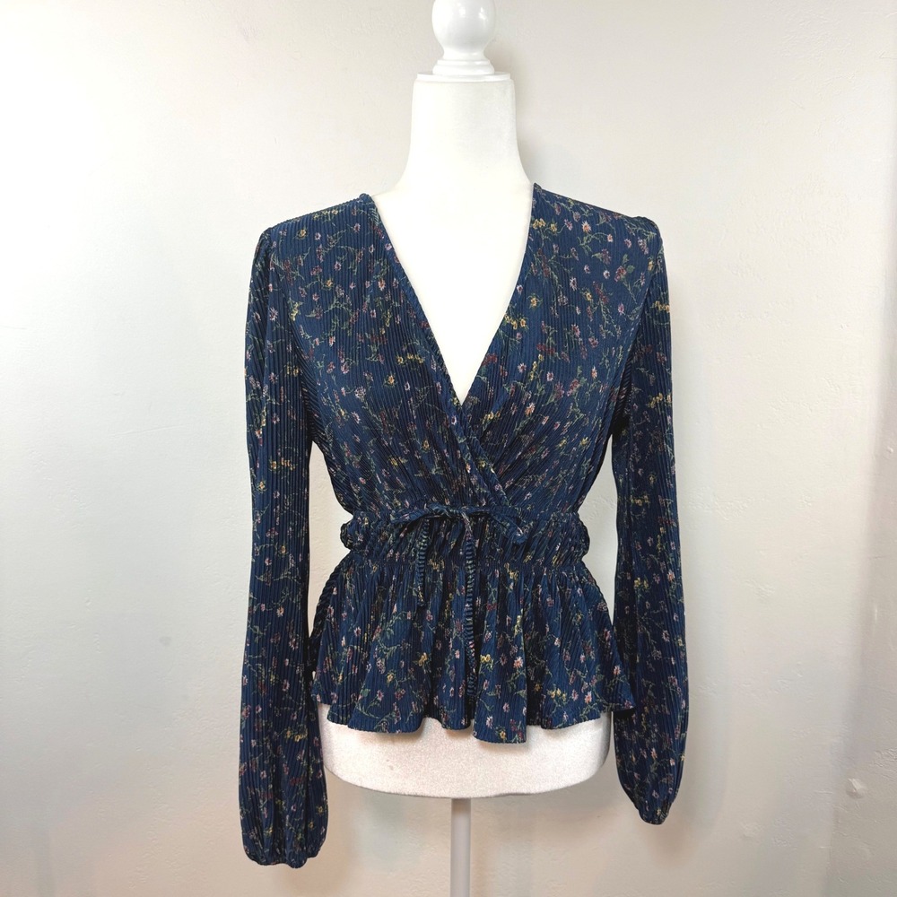 NWT‎ Love Fire Peplum Top Blue Floral Plisse Pleated Cottagecore Garden Small